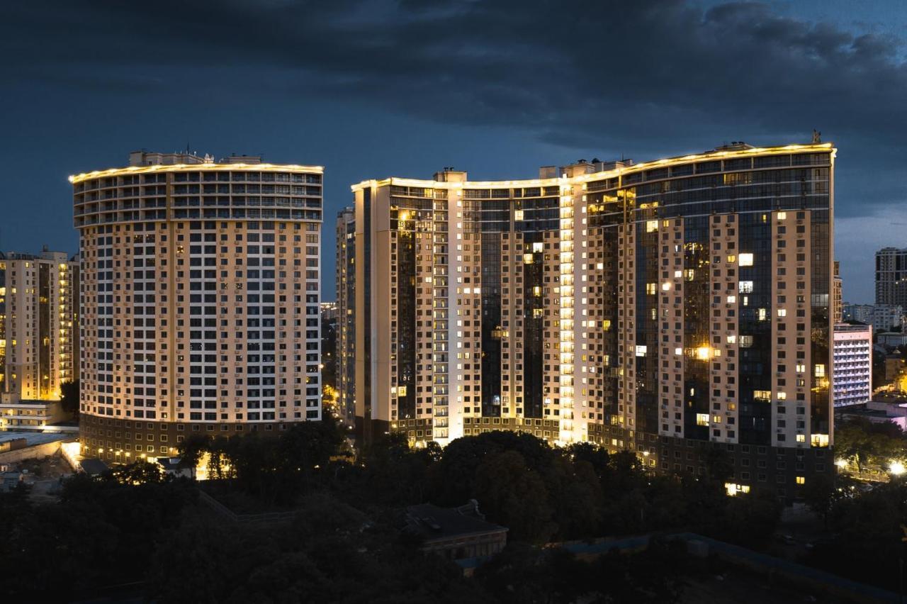 Apartments Arcadia Vip Одеса Екстериор снимка